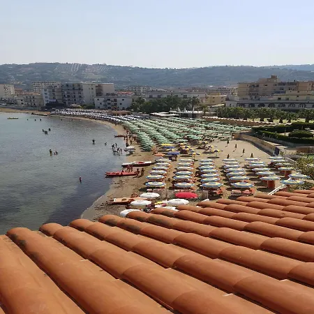 Bed & Breakfast Vistamare 2*