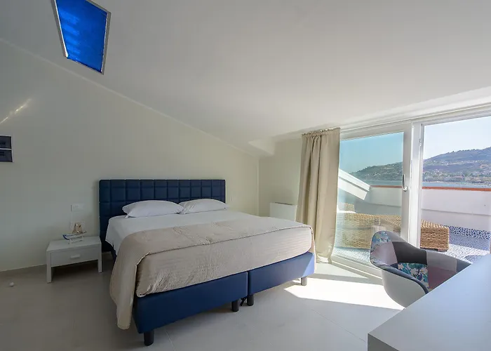 לינה וארוחת בוקר Vistamare