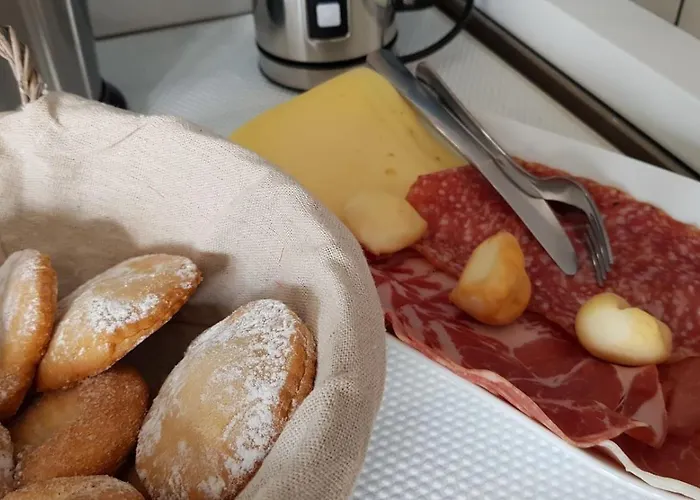 לינה וארוחת בוקר Vistamare אגרופולי