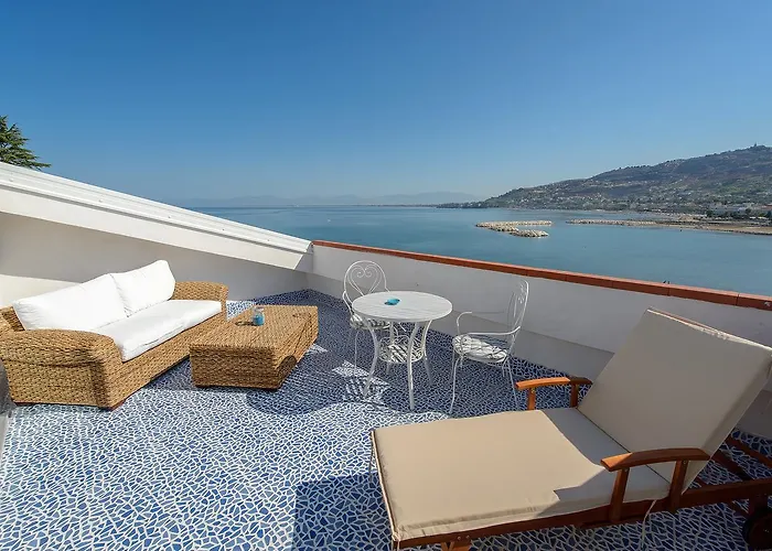 Vistamare לינה וארוחת בוקר אגרופולי