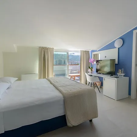 Vistamare 4*
